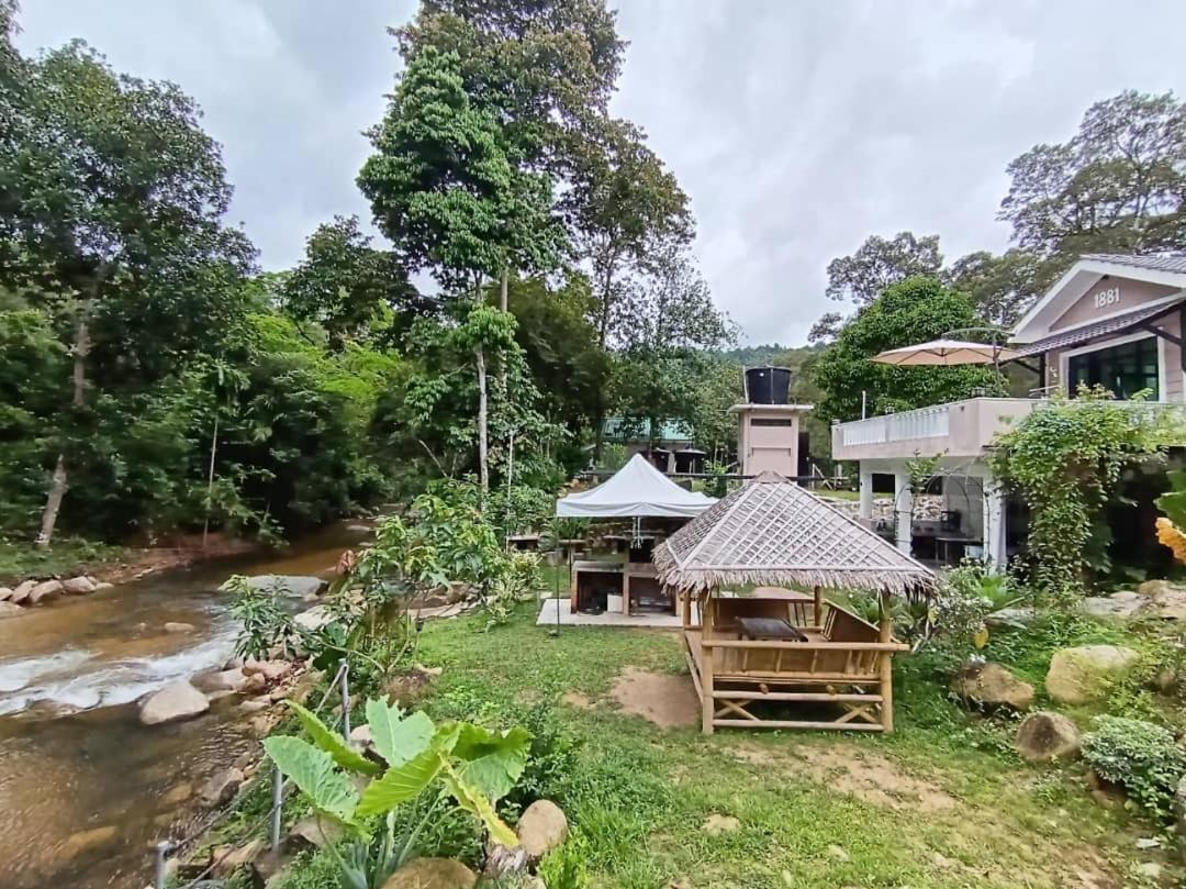 Dango1881Muslim Riverstay Padang Rengas Екстериор снимка
